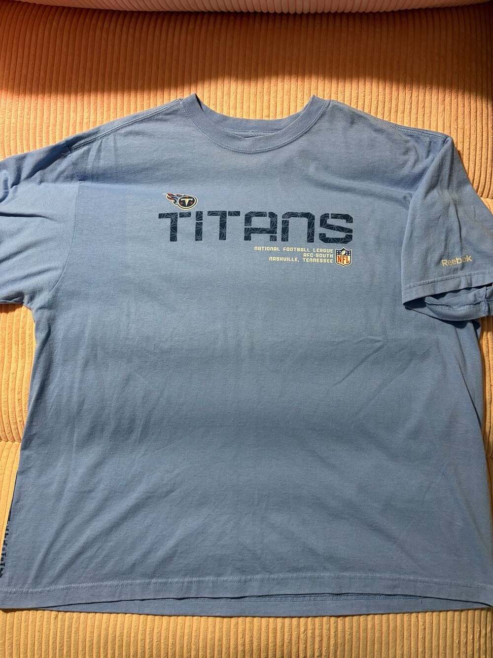 Reebok Tennessee Titans NFL Football Light Blue Graphic T-Shirt